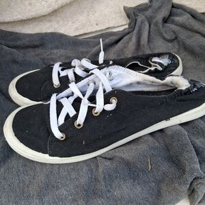 Time and Tru Memory Foam Black Sneakers 7.5 EUC